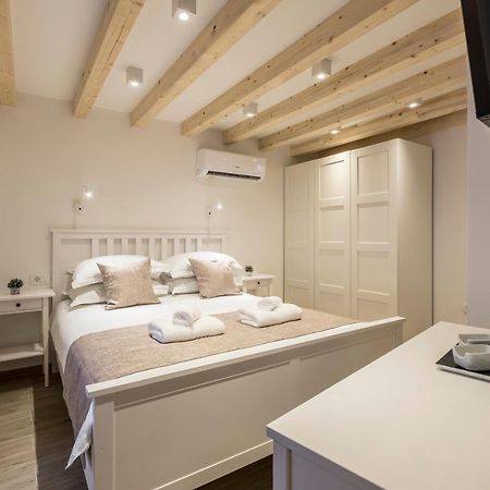 Cosmijeva Luxury Rooms Split Buitenkant foto